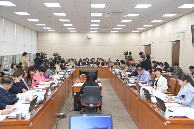 2023년 식품의약품안전처 국정감사 현장.