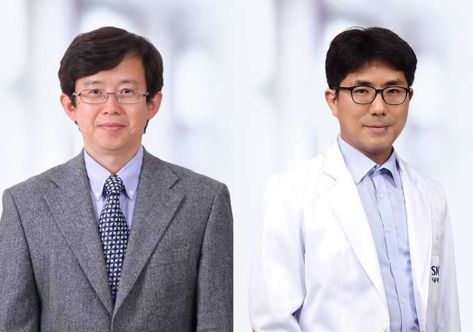 좌부터 안과 박규형 교수, 윤창기 교수
