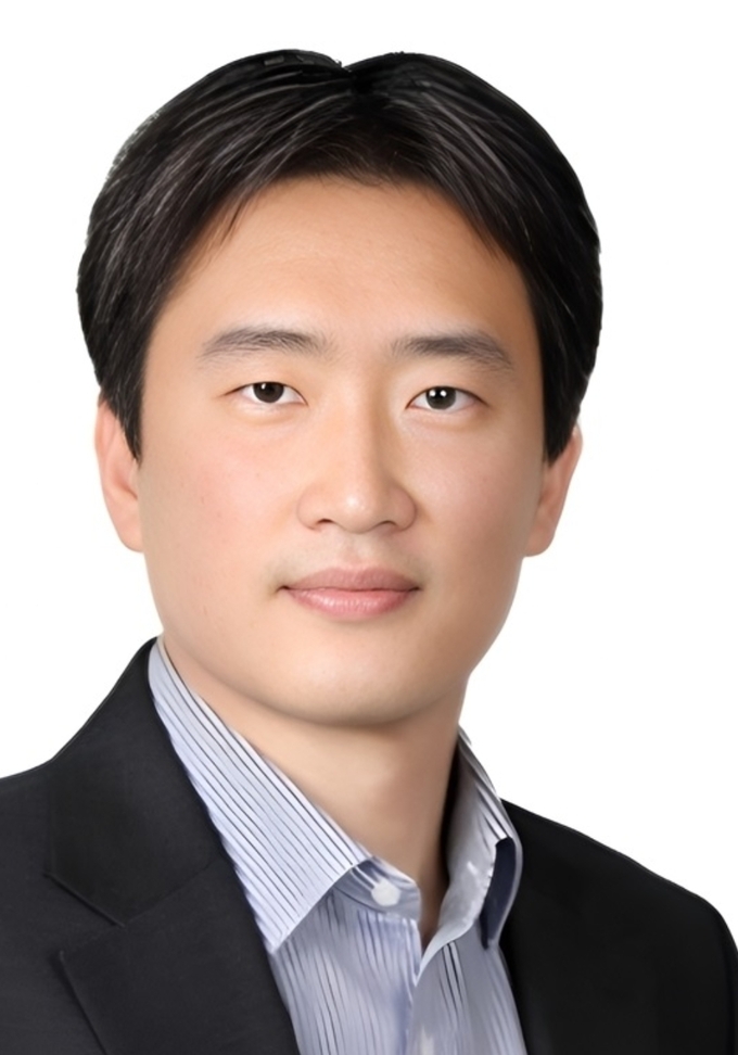 김성재 대표는 “AI와 혁신 단백질 융합 기술로 국내 첨단 바이오소재 개발의 새로운 전기를 마련하고, 효과적인 전달 플랫폼 개발을 바탕으로 신약 시장 진출과 기술사업화에 박차를 가하겠다. 공동 연구진과의 활발한 협력을 통해 글로벌 경쟁력을 갖춘 첨단 바이오소재 개발에 앞장서겠다”고 포부를 밝혔다.