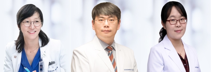 좌부터 서울대병원 임상유전체의학과 채종희, 이승복, 김수연 교수