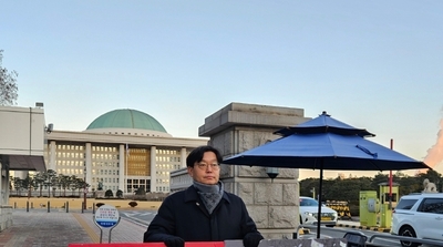 의협 “건보공단 특사경 반대” 1인시위 이어가