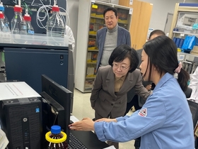 설마했는데..애경산업이 수입 판매한 '2080 치약' 10개 중 9개서 국내 사용 금지 방균제 트리클로산 검출