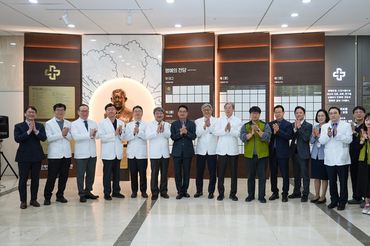 해운대백병원, 백인제 박사 흉상·도너월 제막